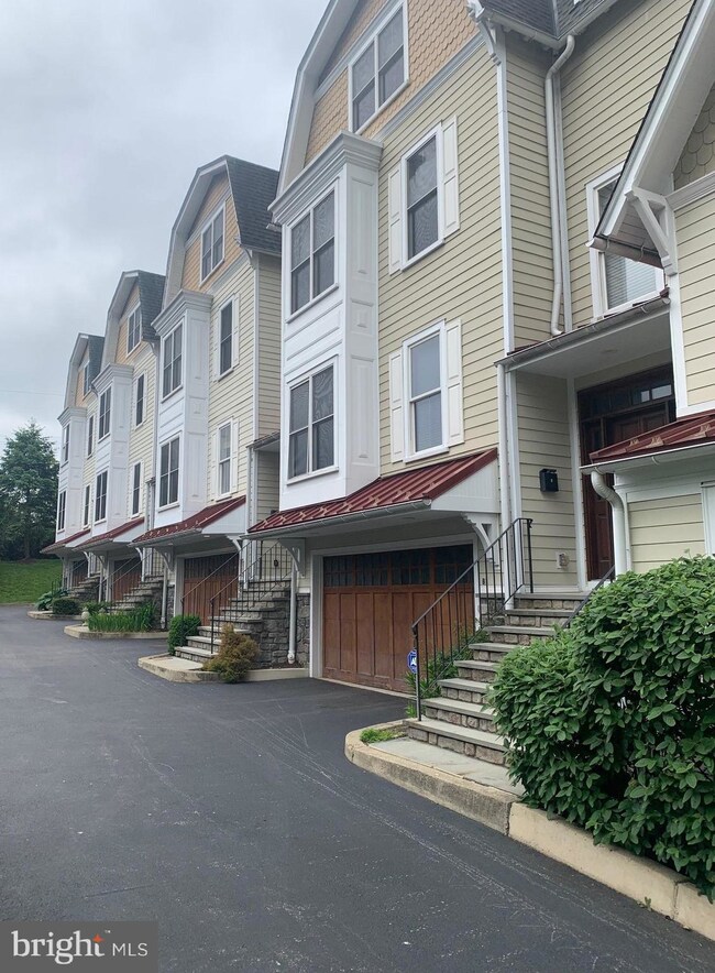 110 W Montgomery Ave unit C, Ardmore, PA 19003 - photo 2