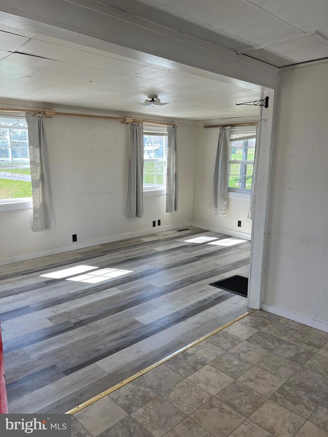 1440 Swamp Bridge Rd, Stevens, PA 17578 - photo 5