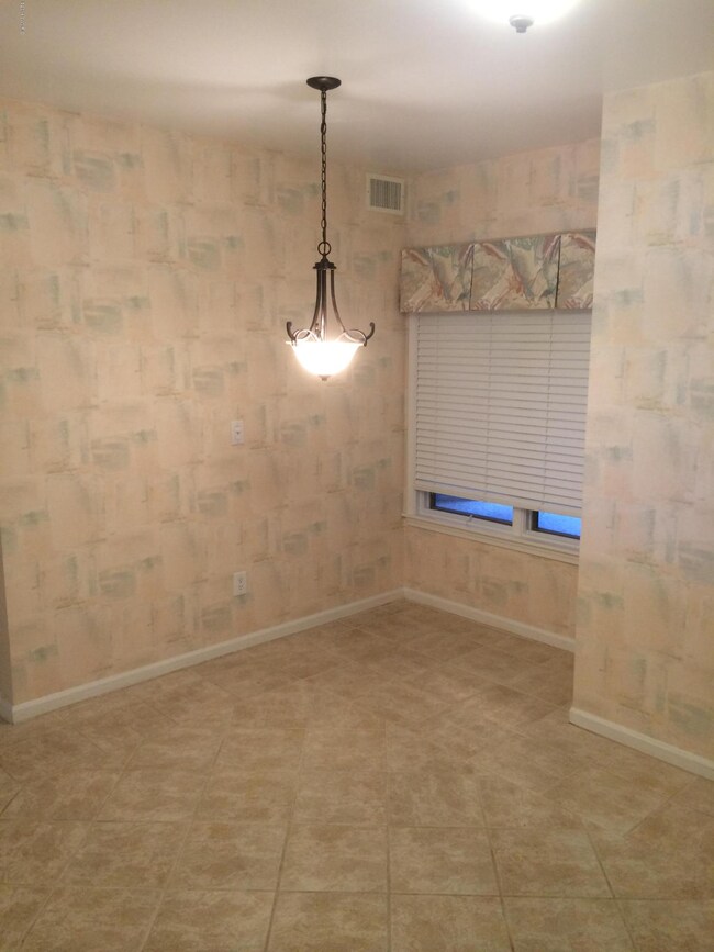 1 Hiawatha Cove Tr