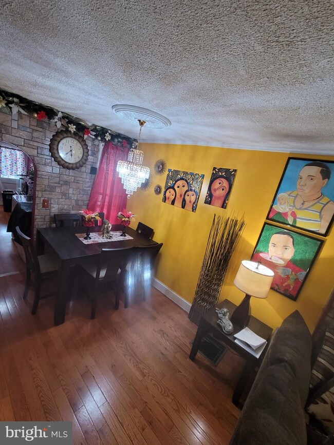 324 N 13th St, Reading, PA 19604 - photo 7