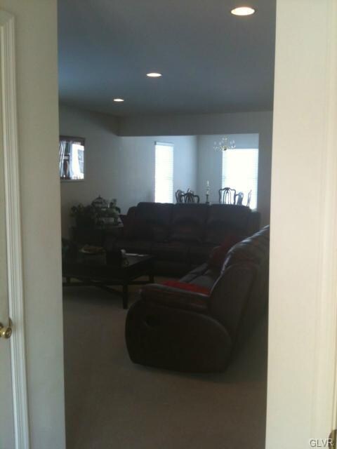 8107 Heritage Dr, Alburtis, PA 18011 - photo 3