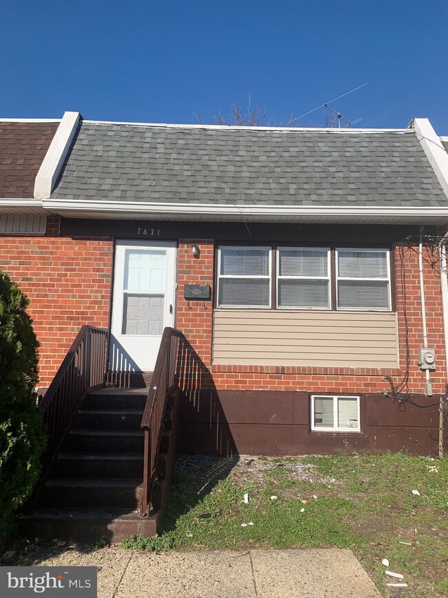 2431 Wainwright St, Camden, NJ 08104 - photo 2