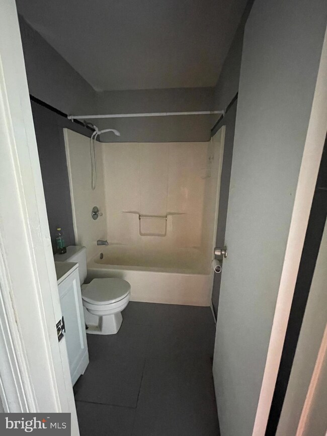 6004 Saint Moritz Dr, Temple Hills, MD 20748 - photo 7