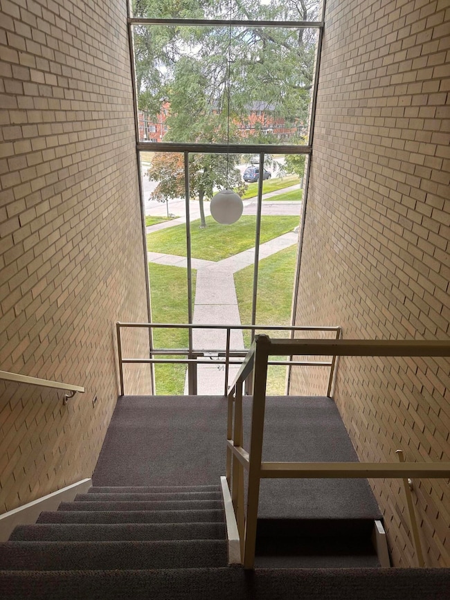 4921 N Crooks Rd unit N-10, Royal Oak, MI 48073 - photo 3