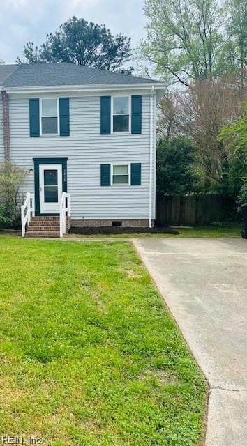 Long driveway easily holds 4+ cars