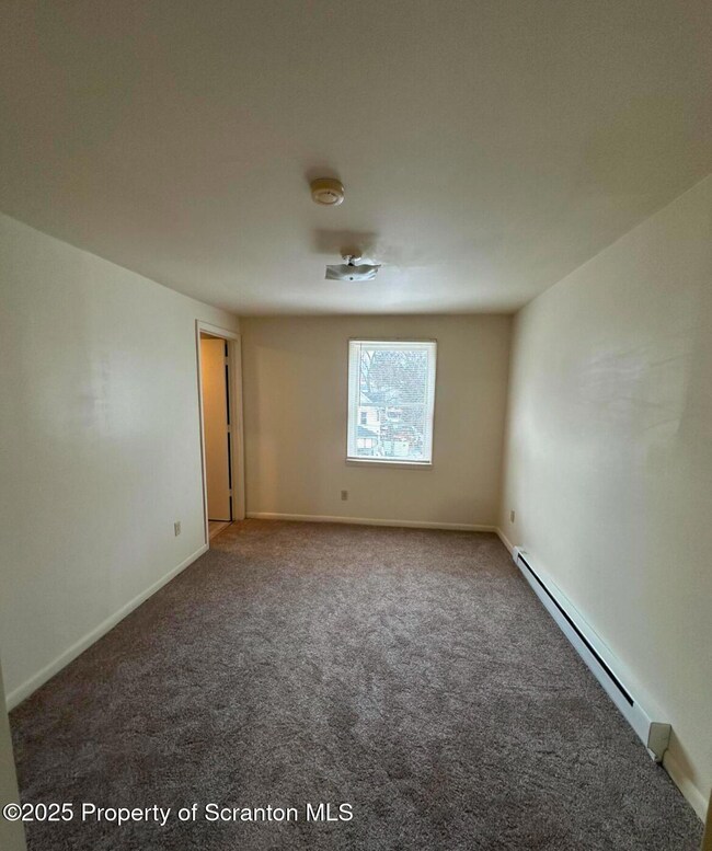 318 15th Ave unit 3, Scranton, PA 18504 - photo 5