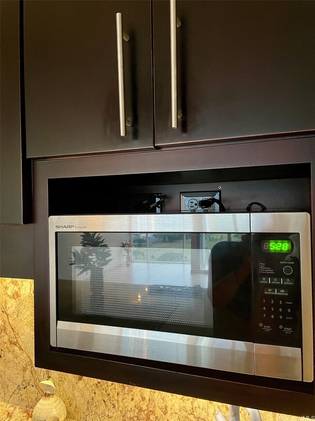 Canal House unit 1802, Honolulu, HI 96815 - photo 6