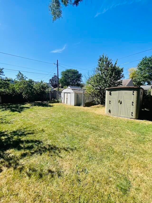 1022 Hawthorne Ave, Waterloo, IA 50702 - photo 4