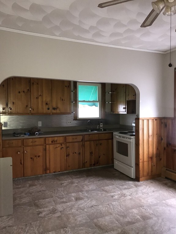 409 Cohannet St unit 1, Taunton, MA 02780 - photo 5