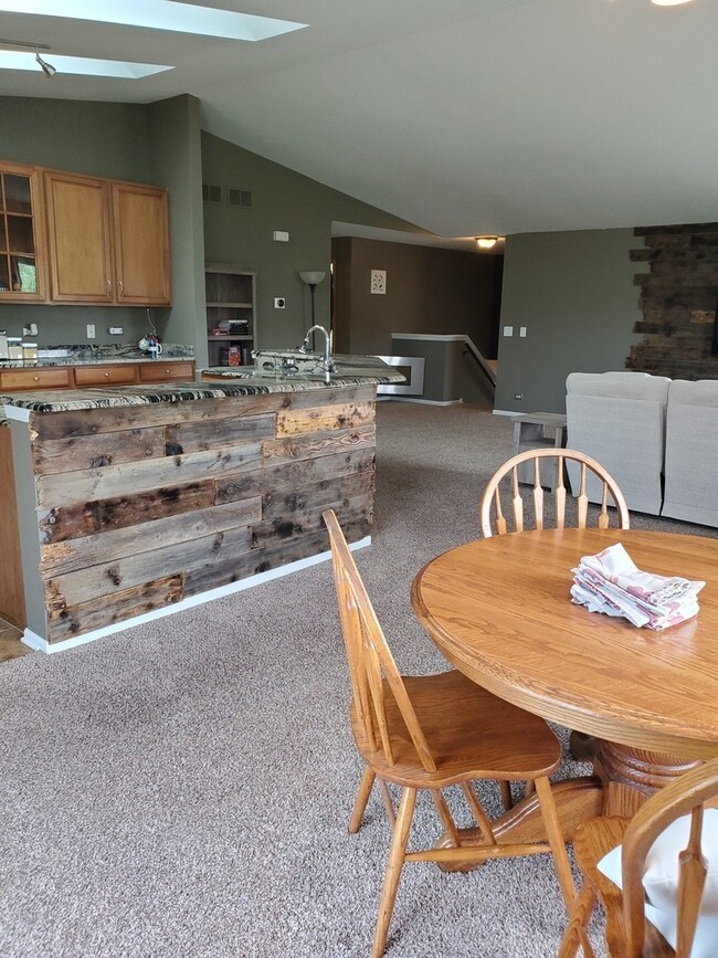 1584 Millbrook Dr unit 2, Algonquin, IL 60102 - photo 7