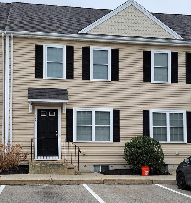 33 Boxberry Ln unit 33, Rockland, MA 02370 - photo 2