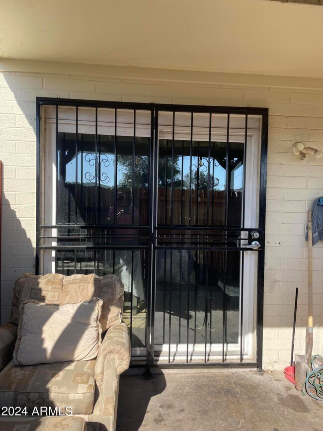 5331 W Thomas Rd unit 10, Phoenix, AZ 85031 - photo 7