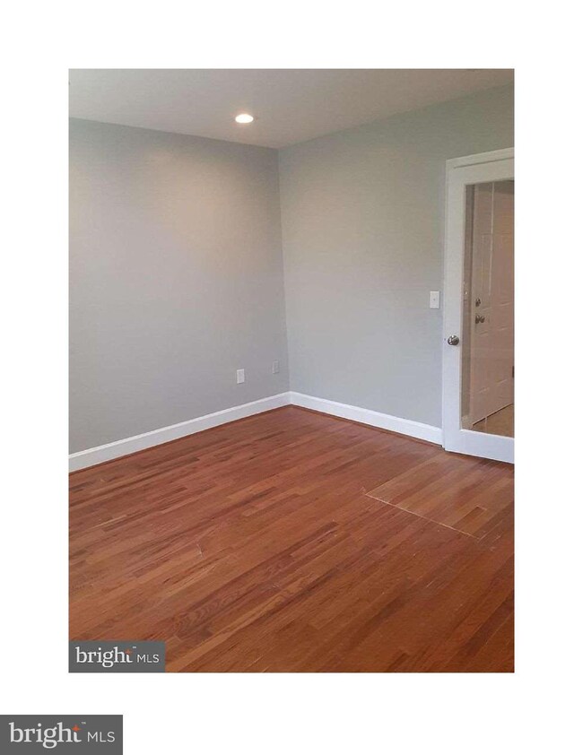 1712 W Lombard St unit 3, Baltimore, MD 21223 - photo 3