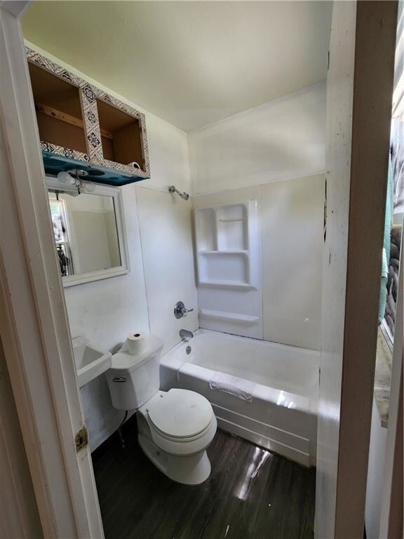 1153 58th St, Des Moines, IA 50311 - photo 7