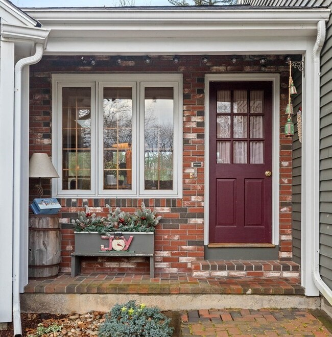 8 Jefferson Rd, Methuen, MA 01844 - photo 3