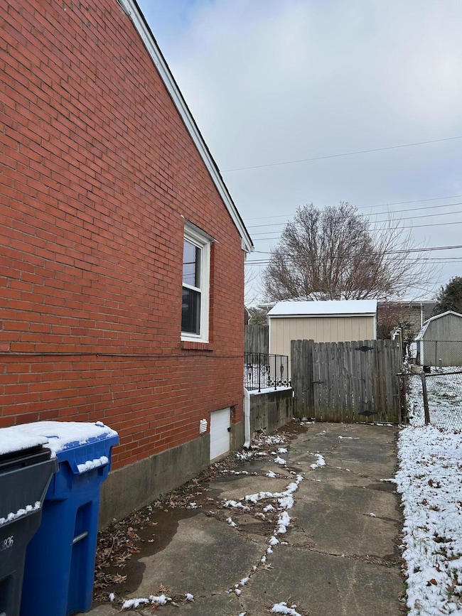 2101 Saint Christopher Dr, Lexington, KY 40502 - photo 2