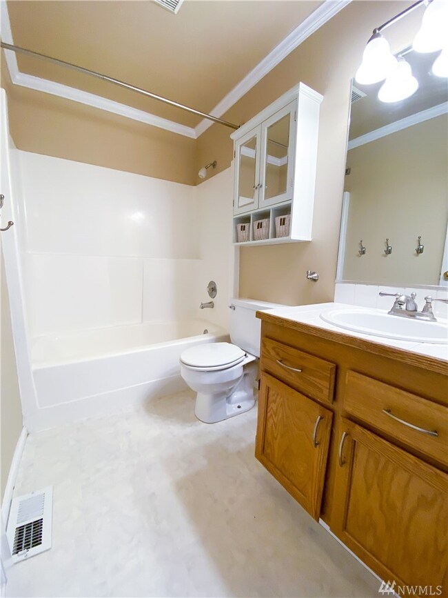 5918 55th St W, University Place, WA 98467 - photo 3