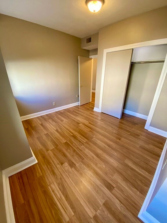 1862 Beacon St unit 503, Brookline, MA 02445 - photo 4