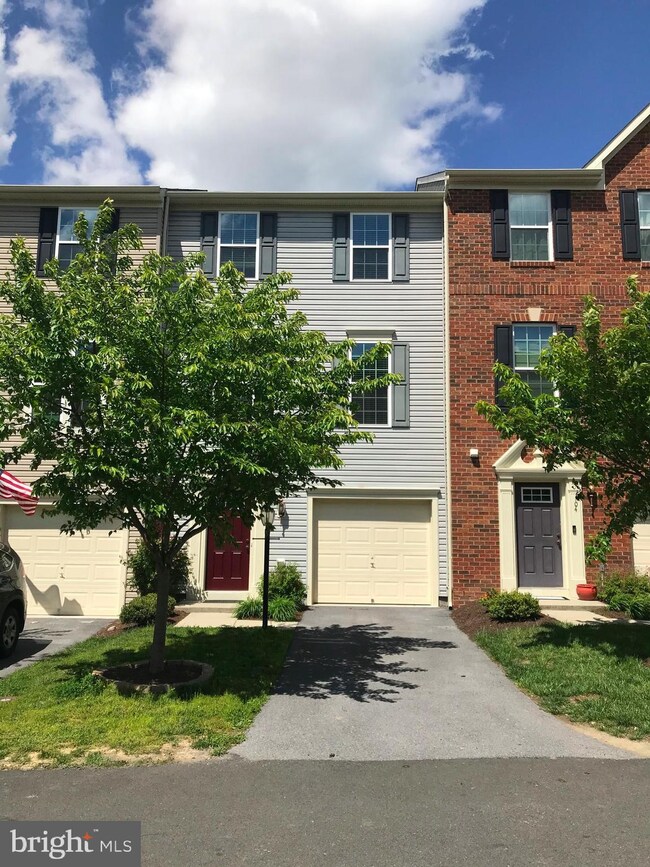 106 Temple Ct, Stephenson, VA 22656 - photo 3