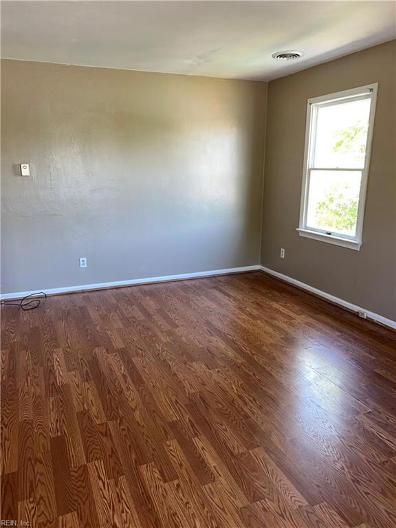 835 W 51st St unit B, Norfolk, VA 23508 - photo 2