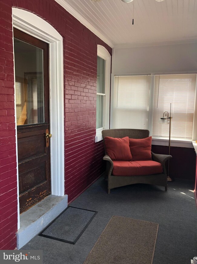 210 Mary St, Downingtown, PA 19335 - photo 5