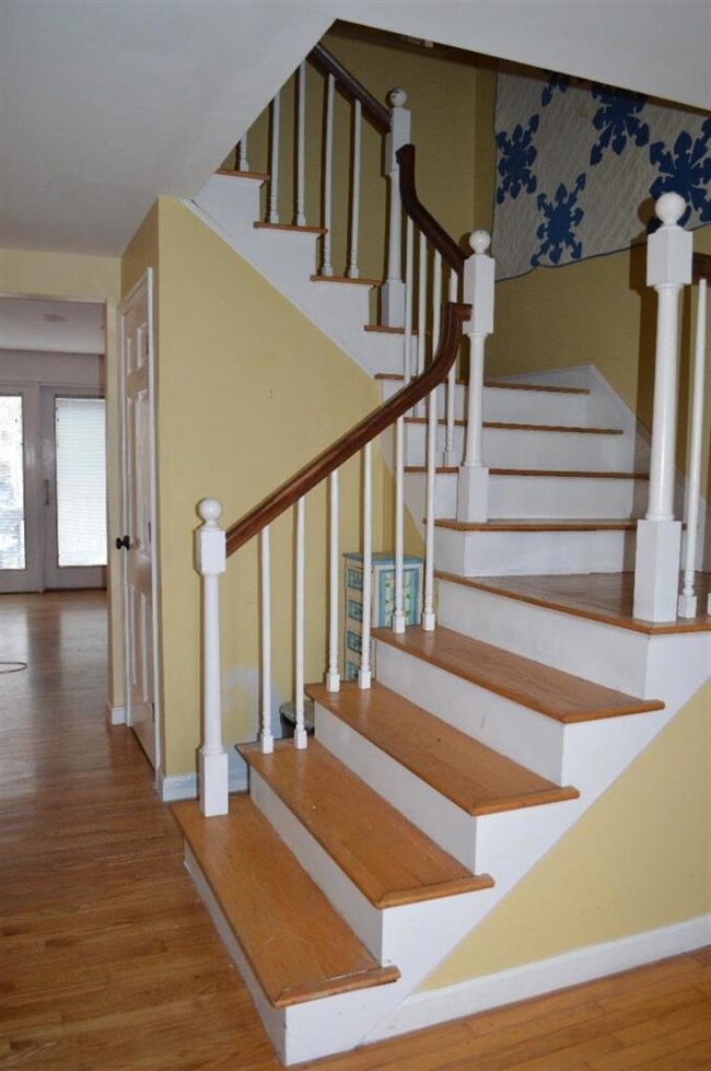 284 Braggs Ln, Barnstable, MA 02630 - photo 2