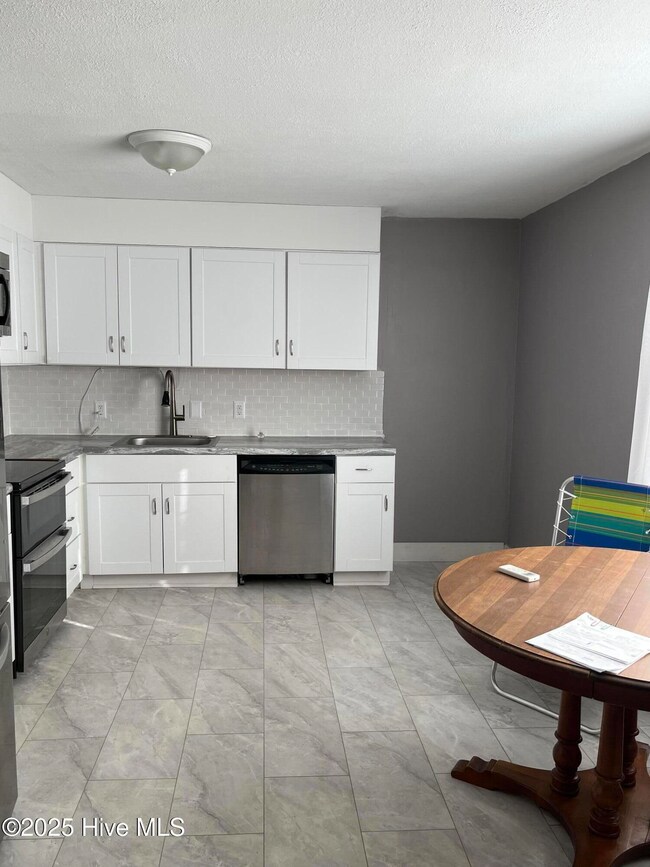 102 Dixie Dr, Leland, NC 28451 - photo 6