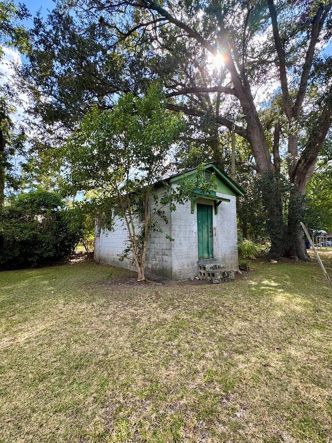 303 Felix St, Thomasville, GA 31792 - photo 6