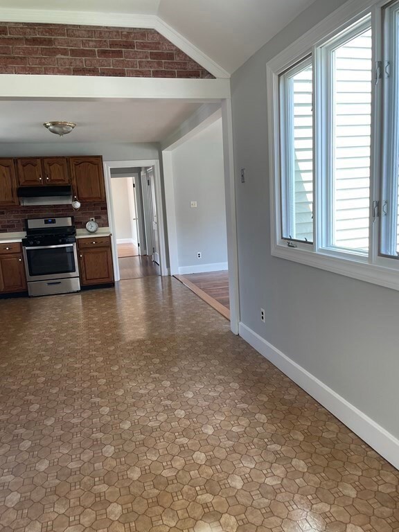 31 Chickering Rd, Lawrence, MA 01843 - photo 7