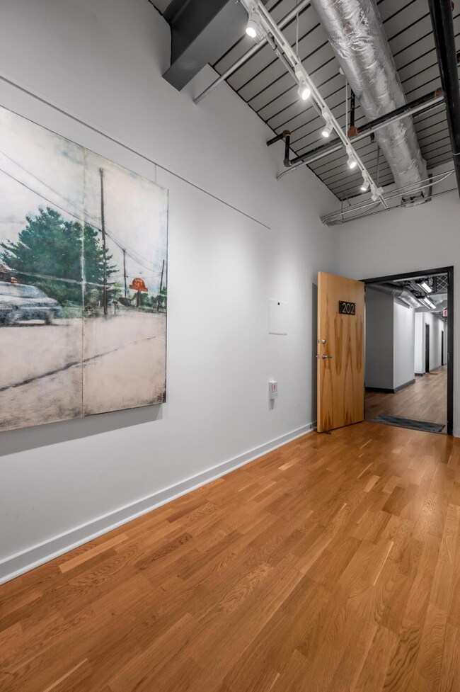 515 W Main St unit 202, Lexington, KY 40507 - photo 2