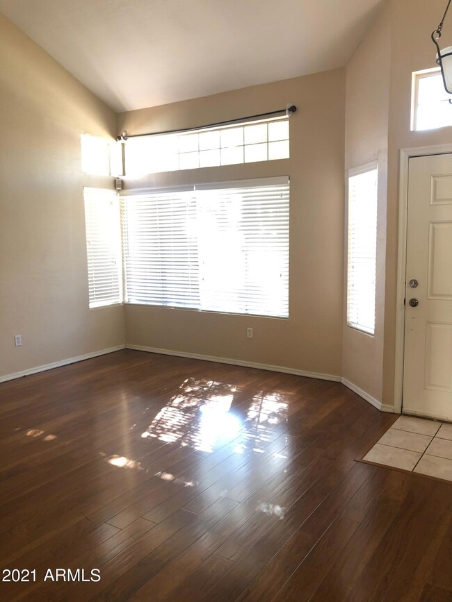 1448 E Countrywalk Ln, Chandler, AZ 85225 - photo 4