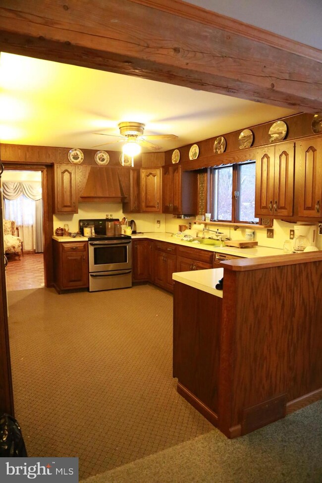 347 Beth Ellen Dr, Lewisburg, PA 17837 - photo 4