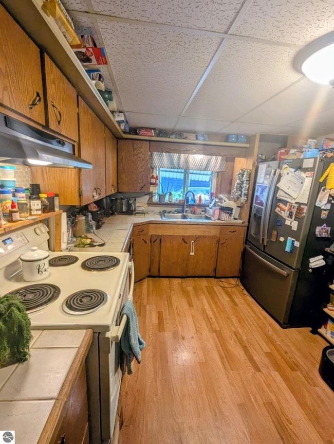 1310 Rosedale St, Alma, MI 48801 - photo 2