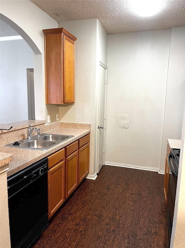 725 Kingston Dr, Grand Prairie, TX 75051 - photo 7