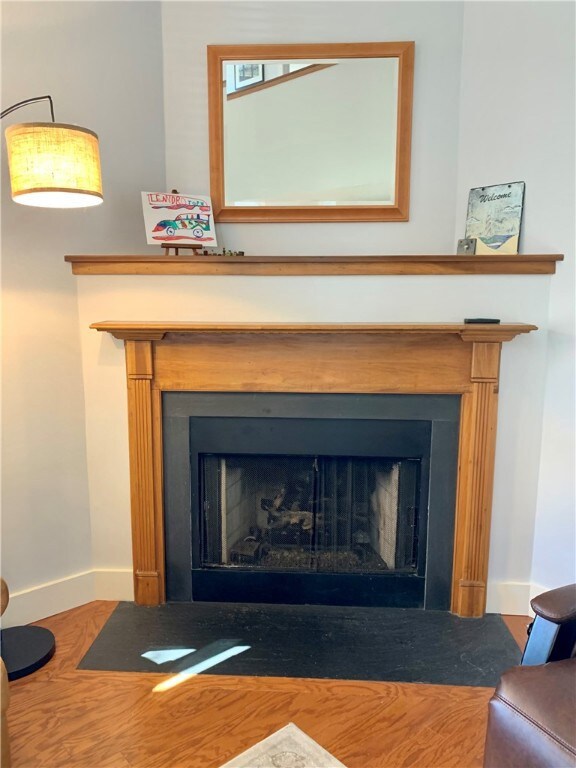 Gas Fireplace~
