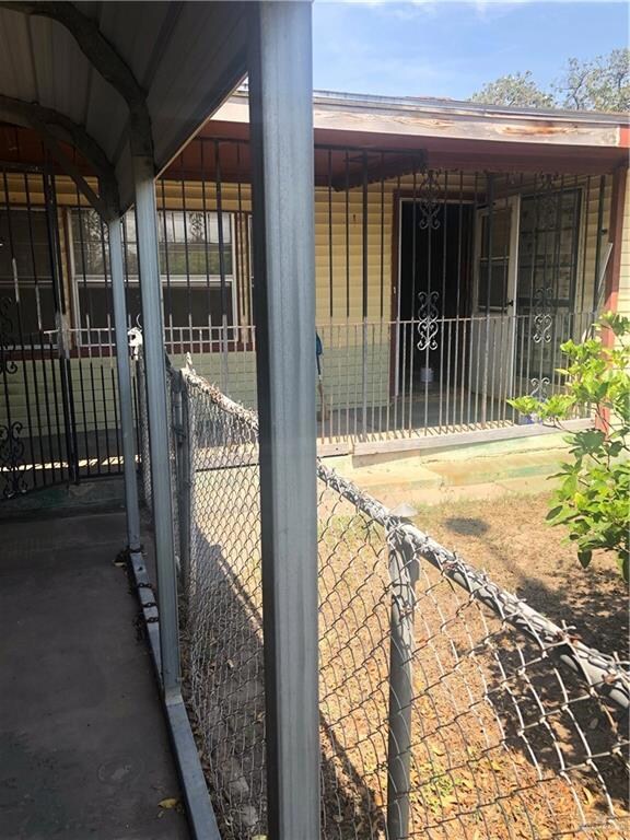 211 E Wright Ave, Pharr, TX 78577 - photo 2