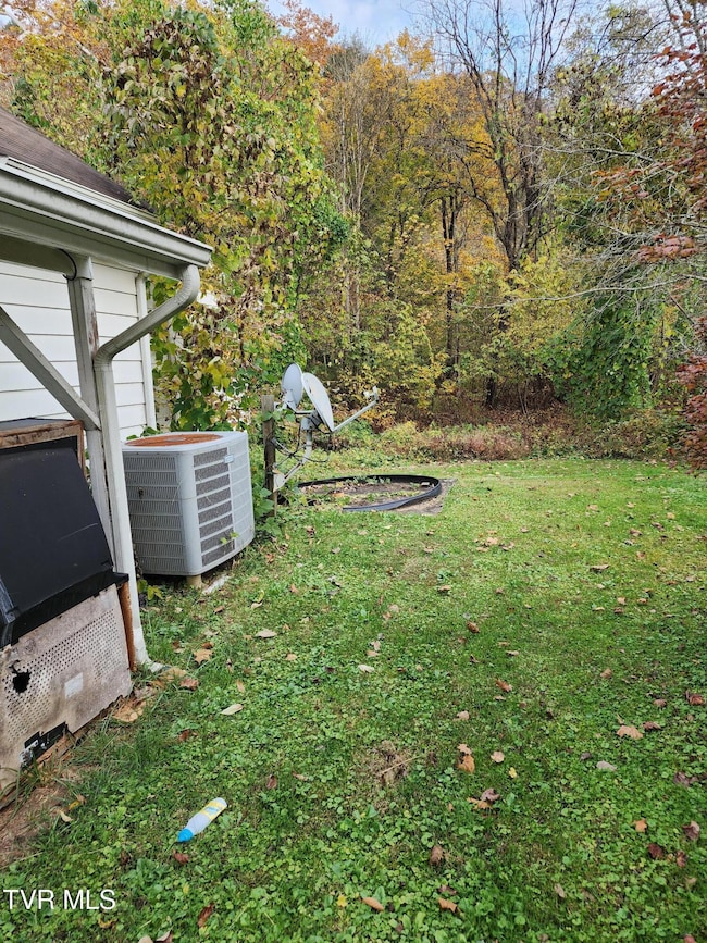 169 J and M Belcher Dr, Haysi, VA 24256 - photo 3