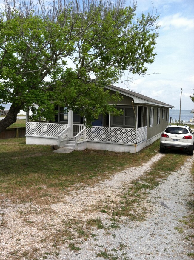 1096 Salter Path Rd, Atlantic Beach, NC 28512 - photo 2