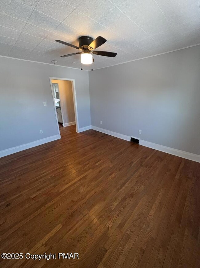 748 River St unit 3, Scranton, PA 18505 - photo 7