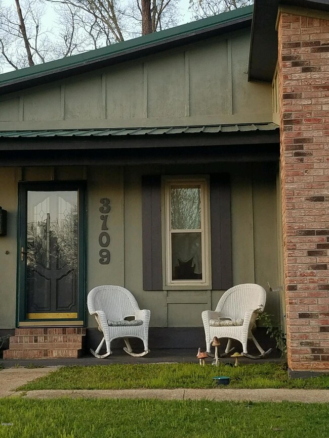 3109 Riverbend Rd, Moss Point, MS 39562 - photo 3