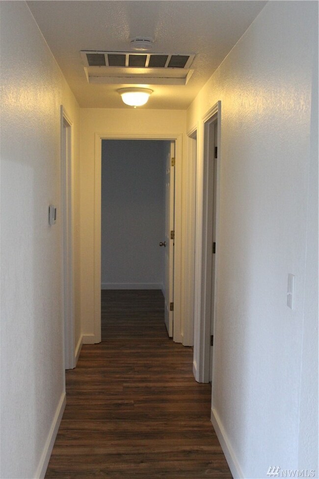 324 Corrin Ave SE, Orting, WA 98360 - photo 5