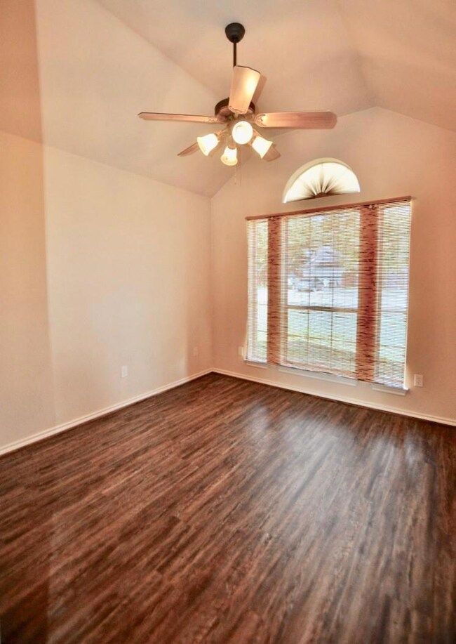 1838 Laura St, Weatherford, TX 76086 - photo 7