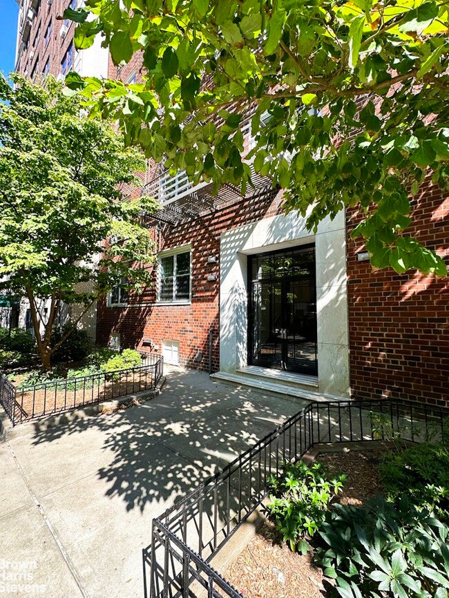 30 Monroe Place unit 1F, Brooklyn, NY 11201 - photo 6