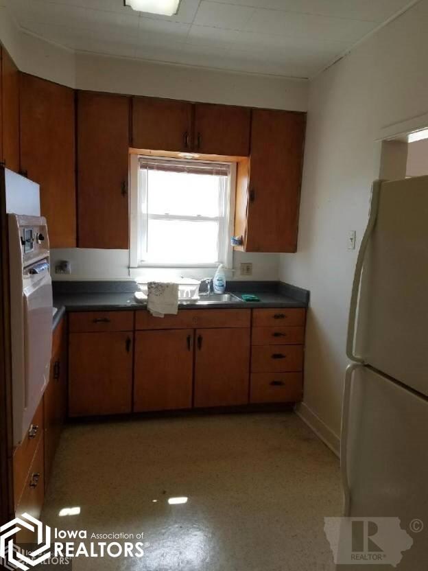 461 Daughton St, Grand River, IA 50108 - photo 4