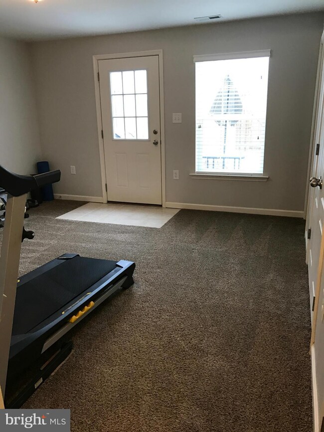 72 Lieutenant Ct, Bunker Hill, WV 25413 - photo 4