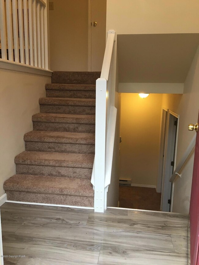 124 Locust Dr, East Stroudsburg, PA 18301 - photo 2