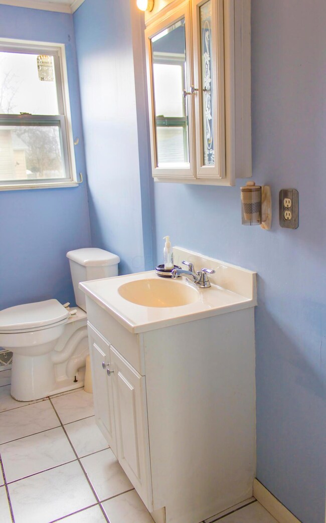 5428 Carbondale Dr, Columbus, OH 43232 - photo 5