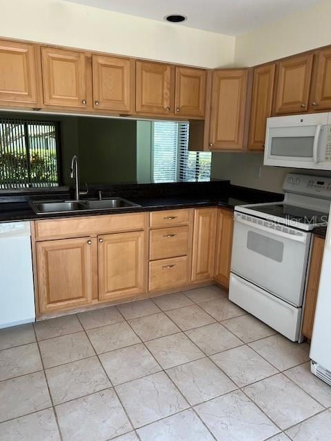 3188 Windrush Bourne unit 2, Sarasota, FL 34235 - photo 5