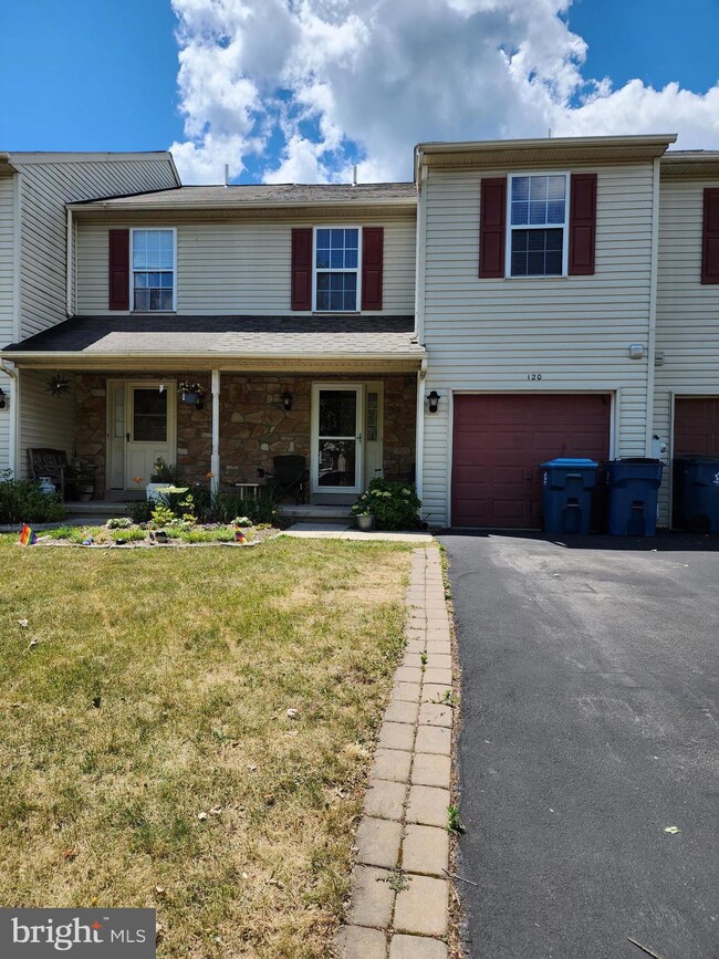 120 Sunnyside Ln, Perkasie, PA 18944 - photo 2