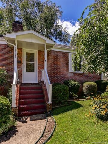 Sweet bungalow in desireable West Asheville